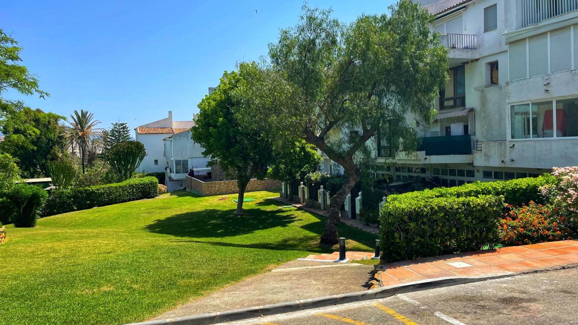 Casa Jardin Del Mar Leilighet Estepona Eksteriør bilde