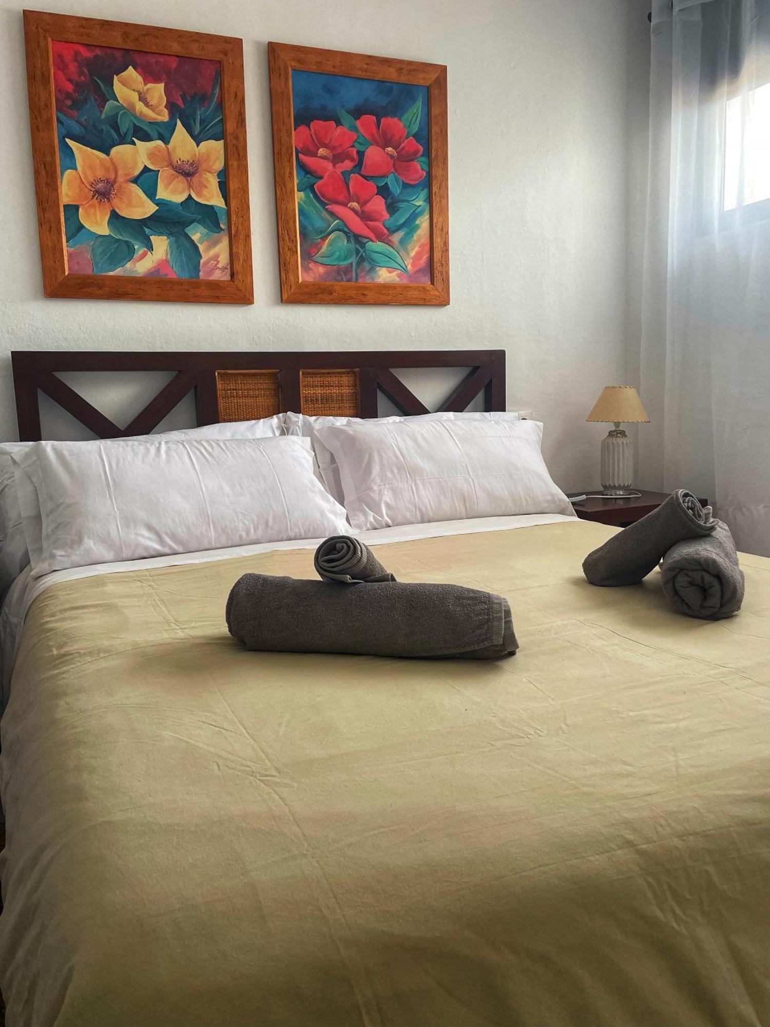 Casa Jardin Del Mar Leilighet Estepona Eksteriør bilde